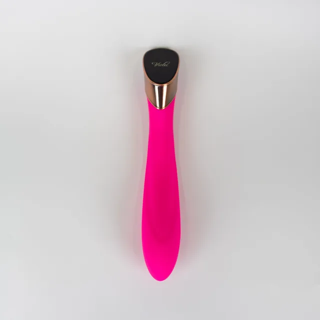 Front view of fuchsia Manto with black touch panel