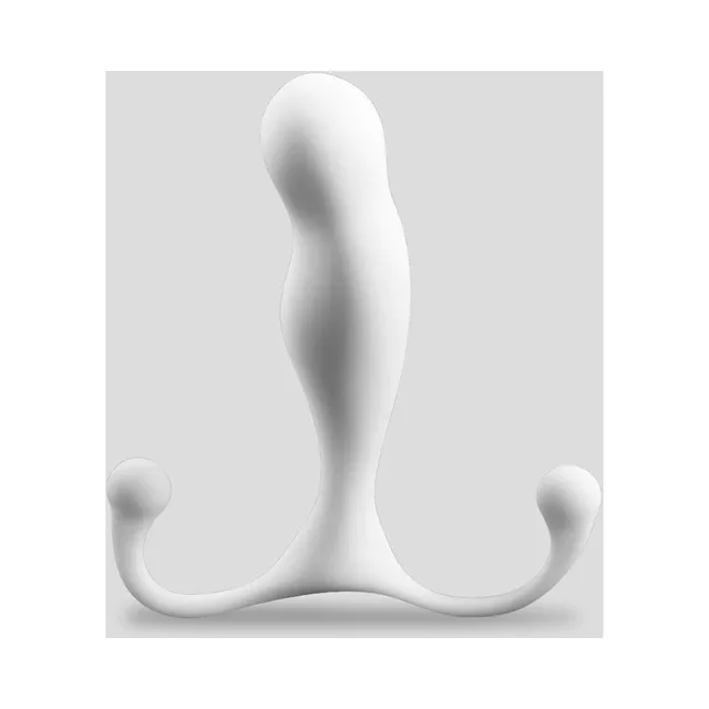White Trident Maximus showing substantial curved stem