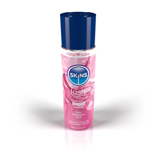 Angled view of clear Skins Bubblegum bottle and dark-blue cap