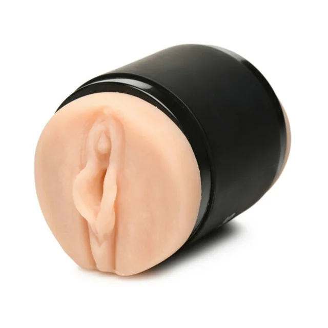 Light-tone vaginal opening on Mistress mouth-and-pussy case