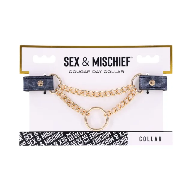 Sportsheets Cougar blue day collar layered gold chains between blue side straps