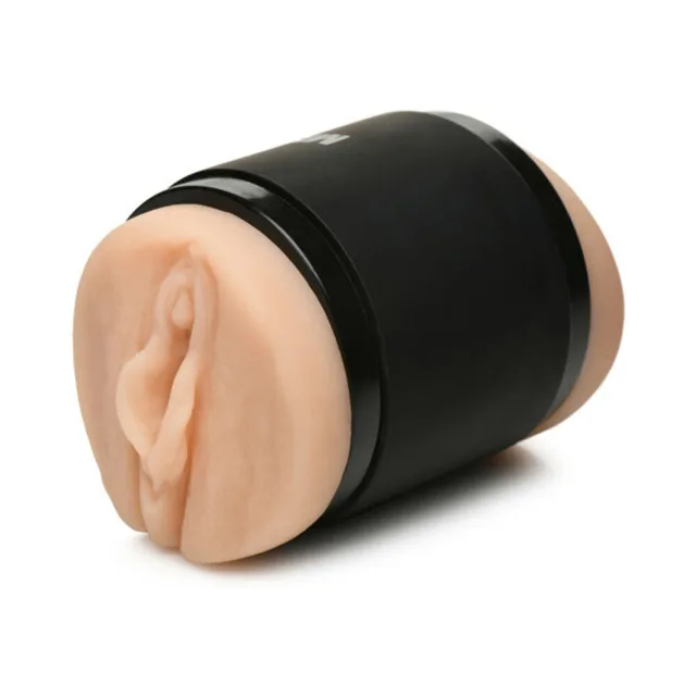 Light-tone vaginal opening on black Mistress case