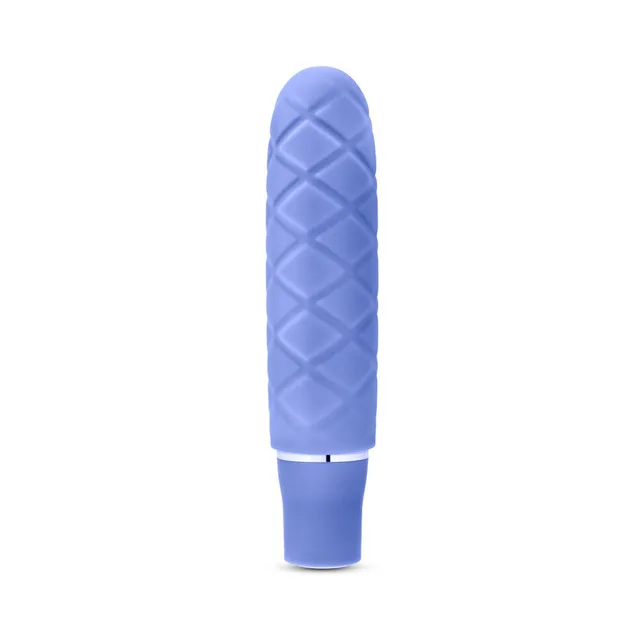 Luxe Cozi Mini upright front view with diamond texture