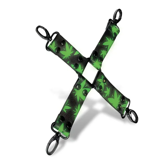 green leaf print faux leather hogtie with four black metal clips