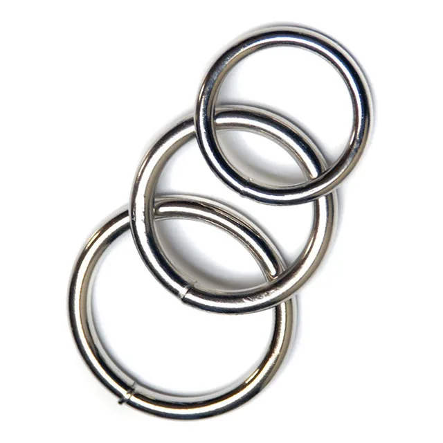 Three interlocked silver Kinklab steel O-rings