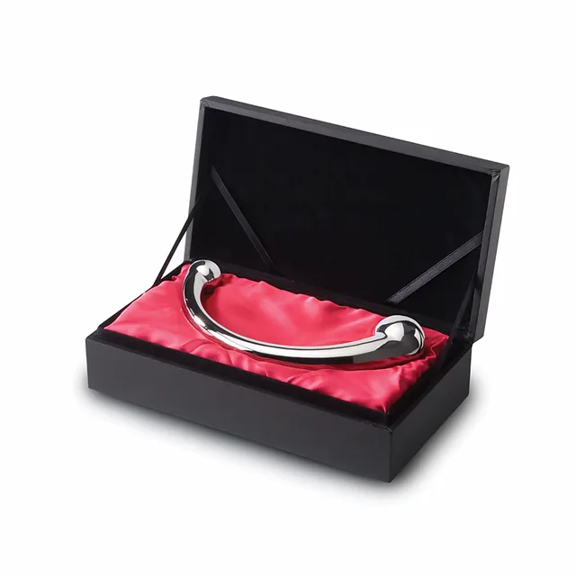 curved polished Njoy Pure Wand with two rounded ends in a black satin presentation box