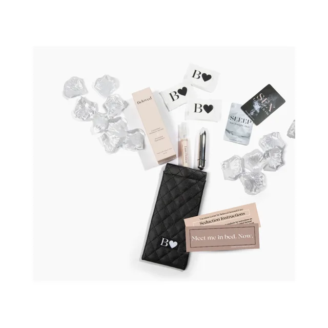 Vacation Lovin' components arranged around black quilted sleeve
