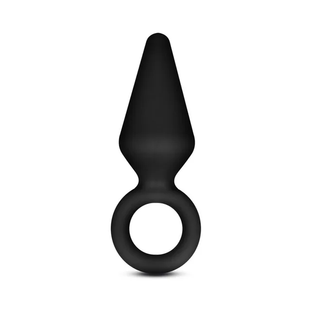 Front view of small faceted black plug and round handle
