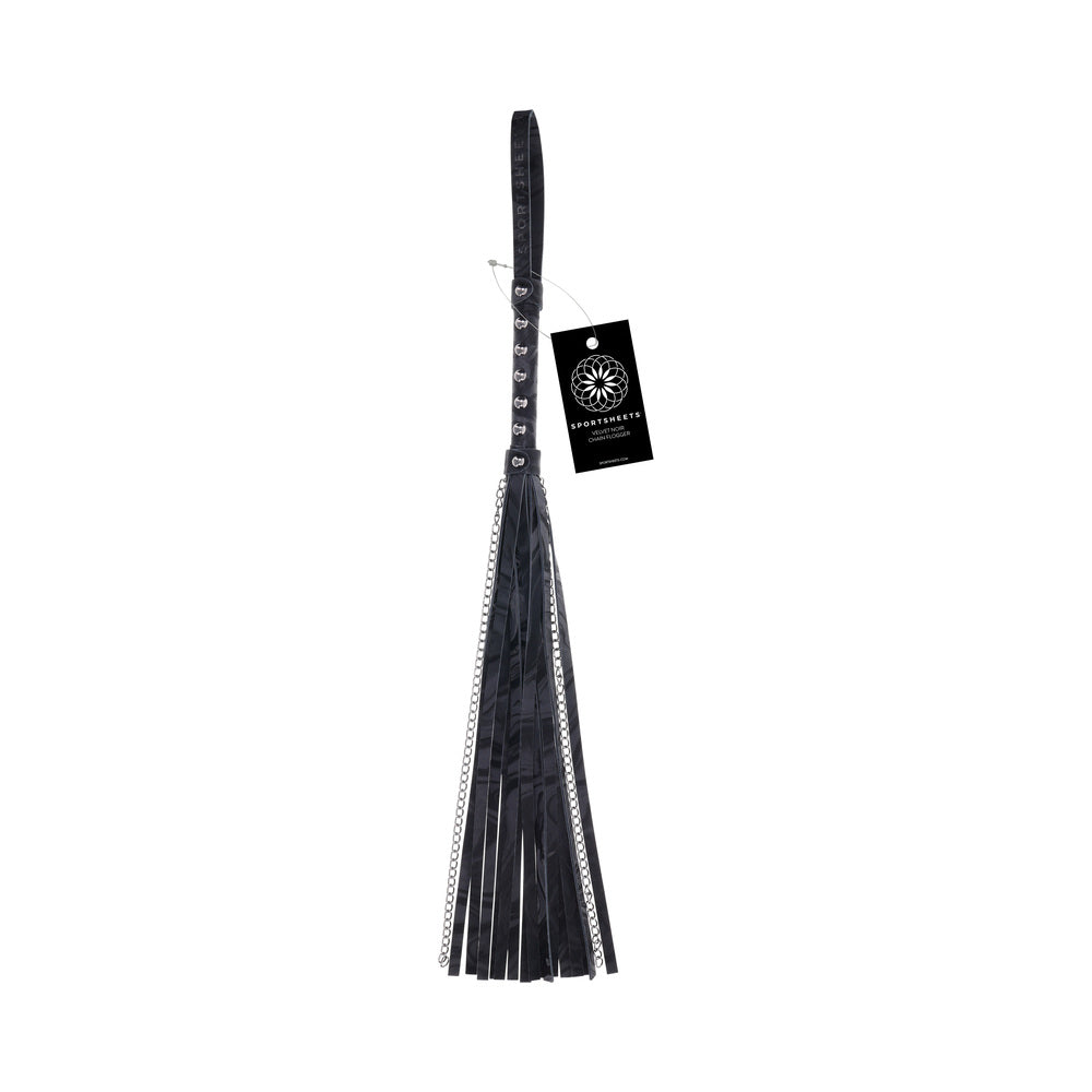 Sportsheets Velvet Noir Chain Flogger Black Sportsheets Velvet Noir chain flogger with narrow falls